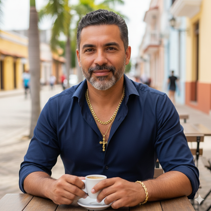 Collar Sagrado Corazón de Jesús  con baño en oro de 18K +( Regalo cadena + pulsera ) 3x1